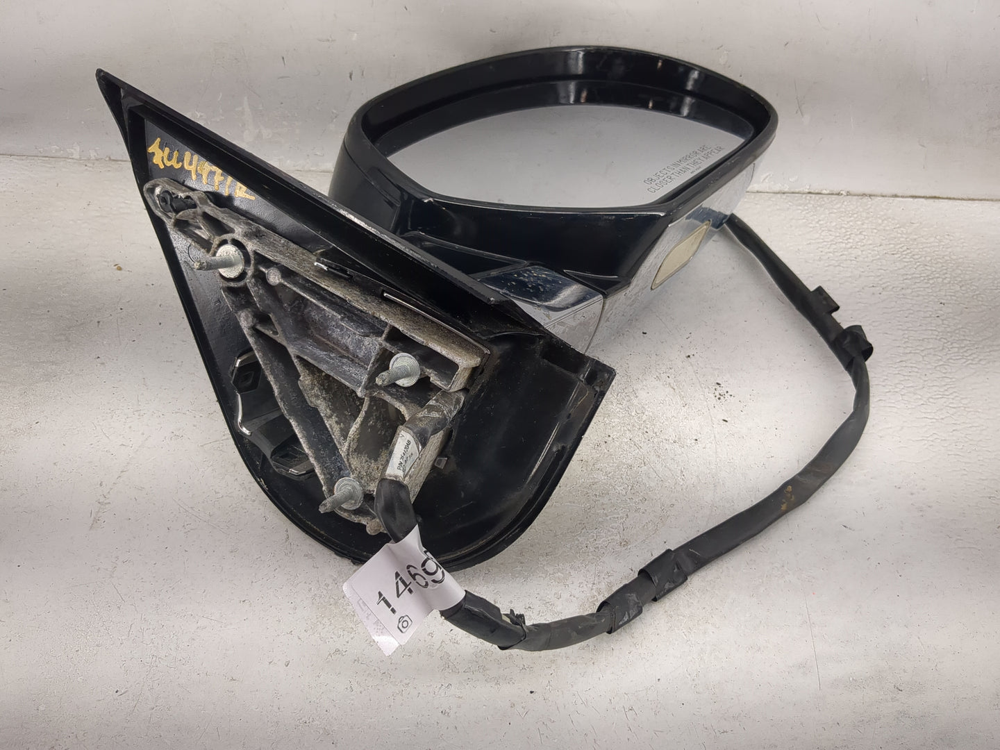 2007-2008 Cadillac Escalade Passenger Side View Mirror - Right Door Mirror OEM Used - Oemusedautoparts1.com