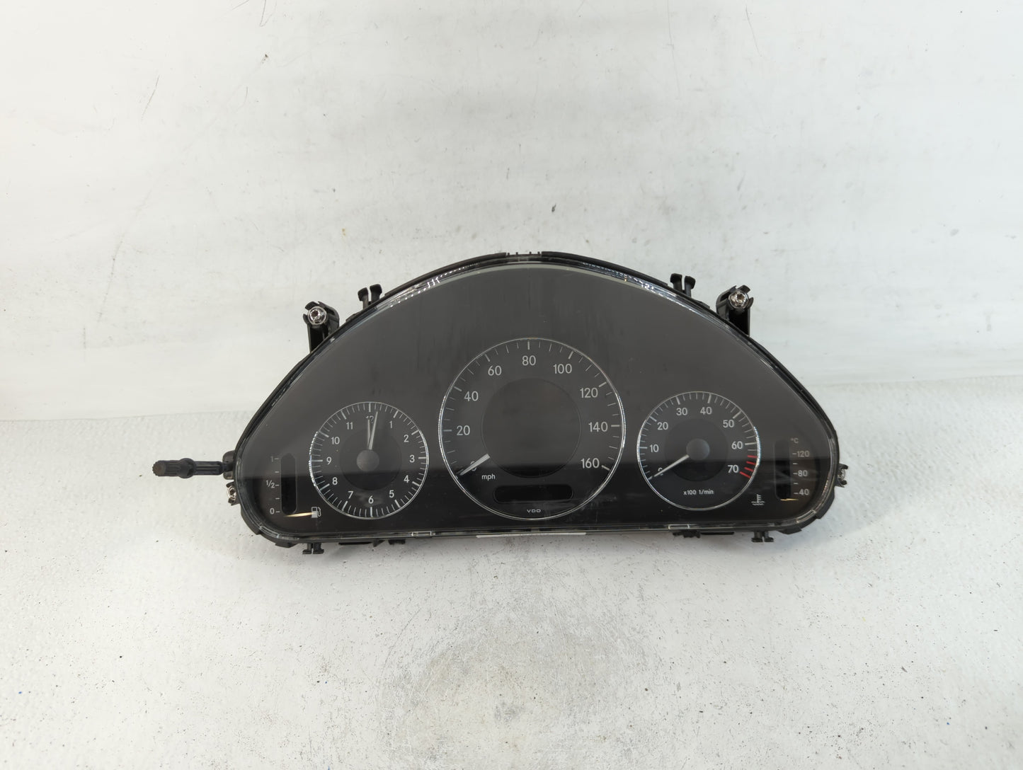 2007 Cadillac Escalade Instrument Cluster Speedometer Gauges P/N:A 211 540 05 48 Fits OEM Used Auto Parts - Oemusedautoparts