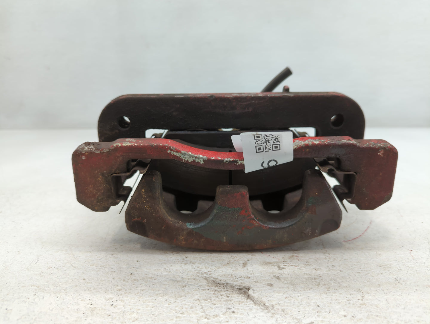 2007-2020 Cadillac Escalade Front Driver Left Brake Caliper - Oemusedautoparts1.com