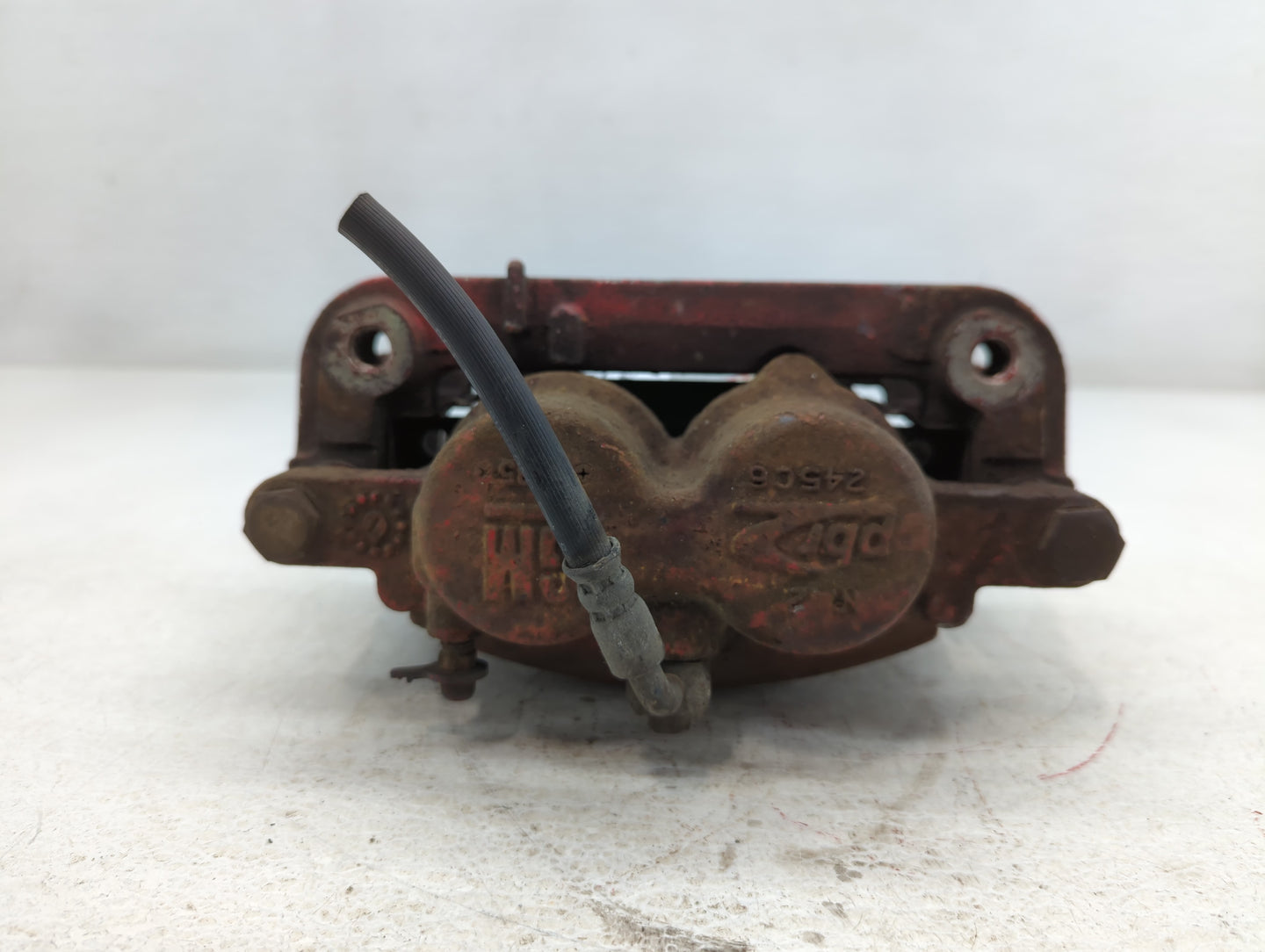 2007-2020 Cadillac Escalade Front Driver Left Brake Caliper - Oemusedautoparts1.com