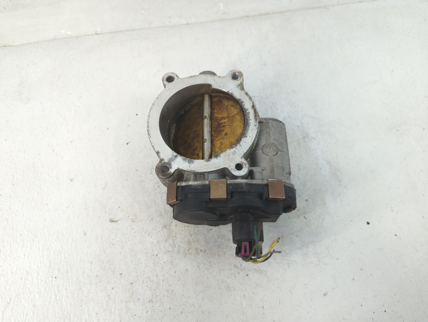 2007-2008 Cadillac Escalade Throttle Body P/N:RME37 Fits Fits 2006 2007 2008 2009 OEM Used Auto Parts - Oemusedautoparts1.co