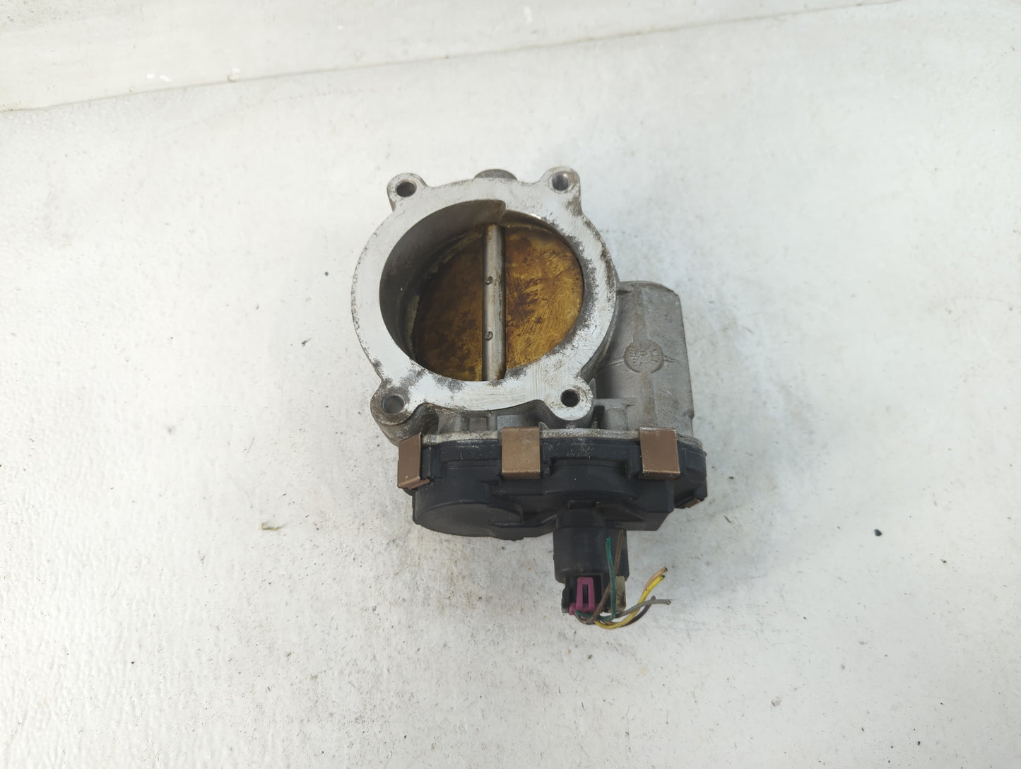 2007-2008 Cadillac Escalade Throttle Body P/N:RME37 Fits Fits 2006 2007 2008 2009 OEM Used Auto Parts - Oemusedautoparts1.co