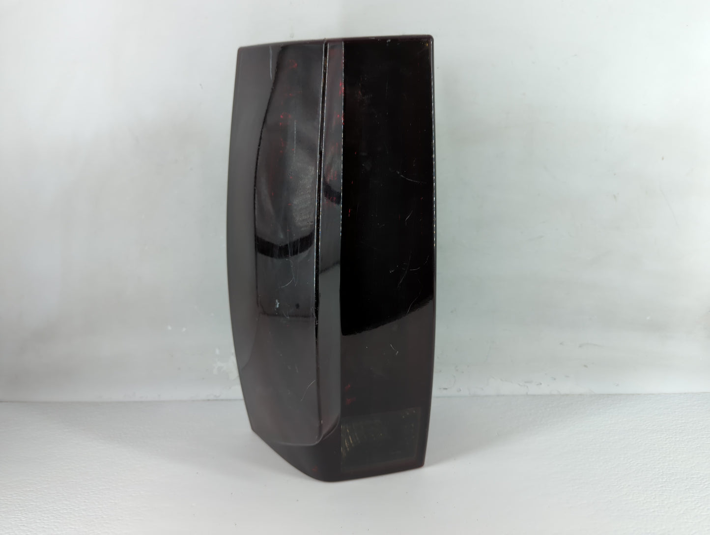 2007-2014 Cadillac Escalade Tail Light Assembly Driver Left OEM P/N:15890424 15890422 Fits OEM Used Auto Parts - Oemusedauto