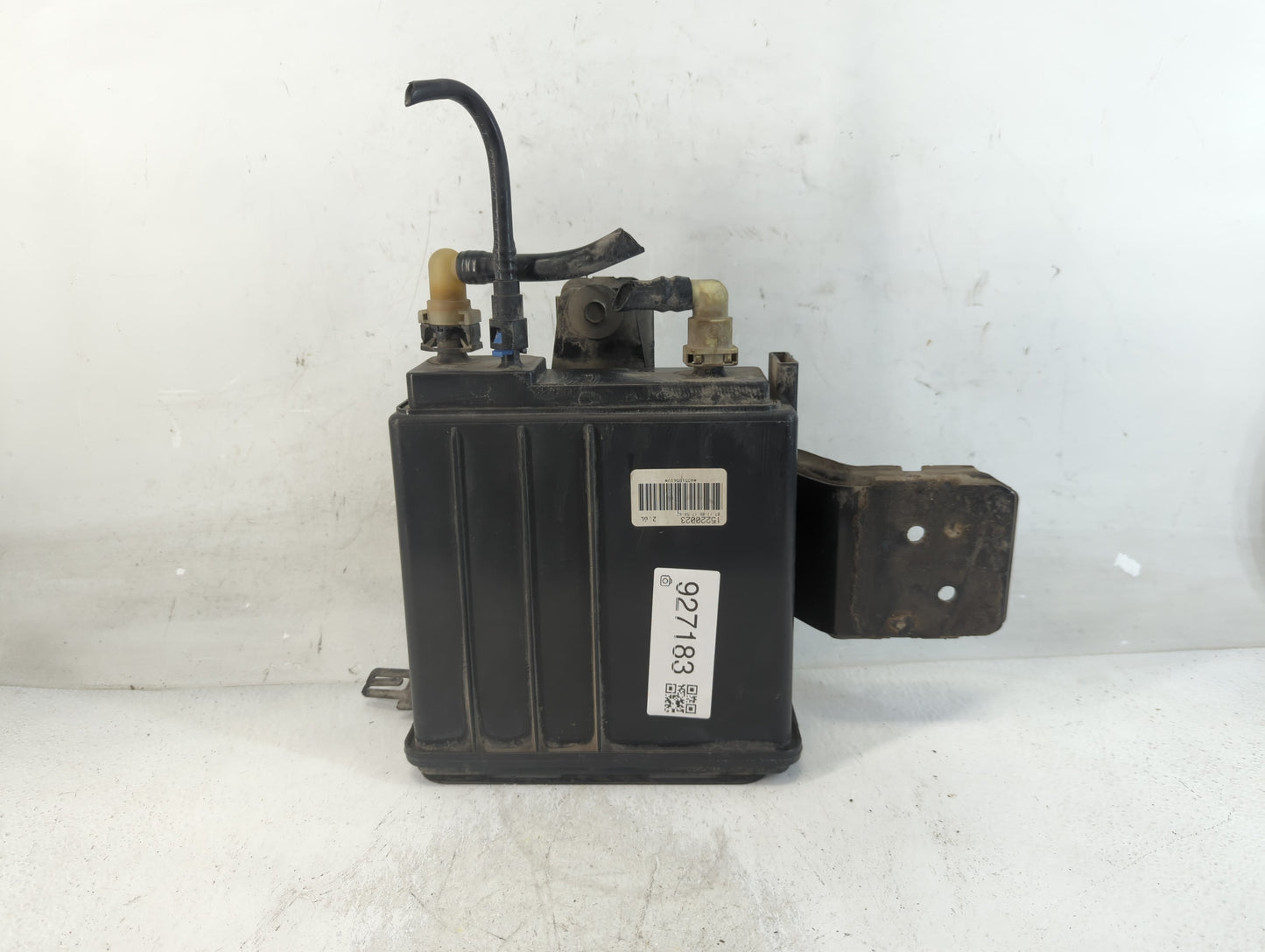 2007 Cadillac Escalade Fuel Vapor Charcoal Canister - Oemusedautoparts1.com