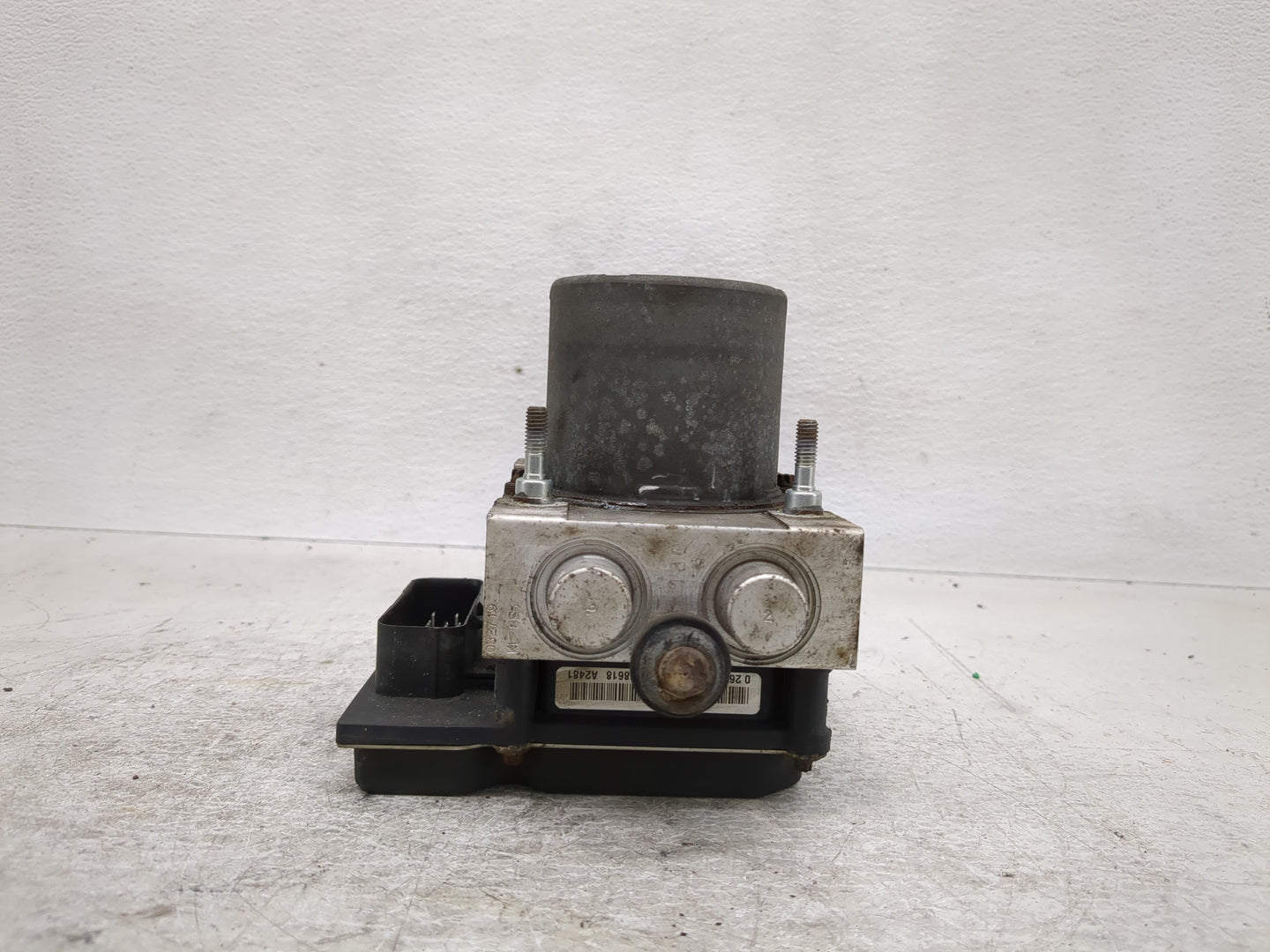 2007 Cadillac Escalade Esv ABS Pump Control Module Replacement P/N:0 265 235 099 06 Fits OEM Used Auto Parts - Oemusedautopa