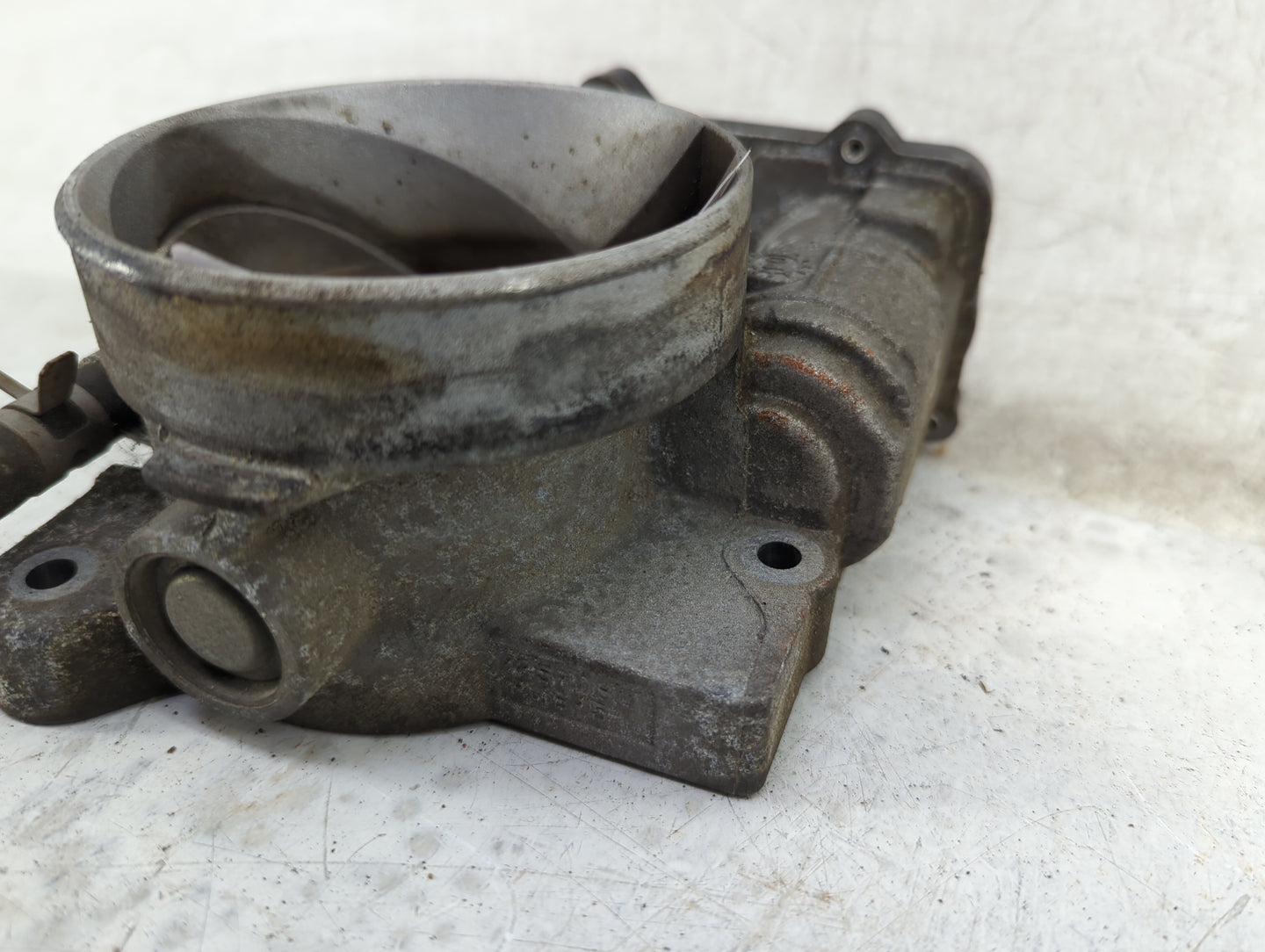 2007-2008 Cadillac Escalade Esv Throttle Body Fits Fits 2006 2007 2008 2009 OEM Used Auto Parts - Oemusedautoparts1.com