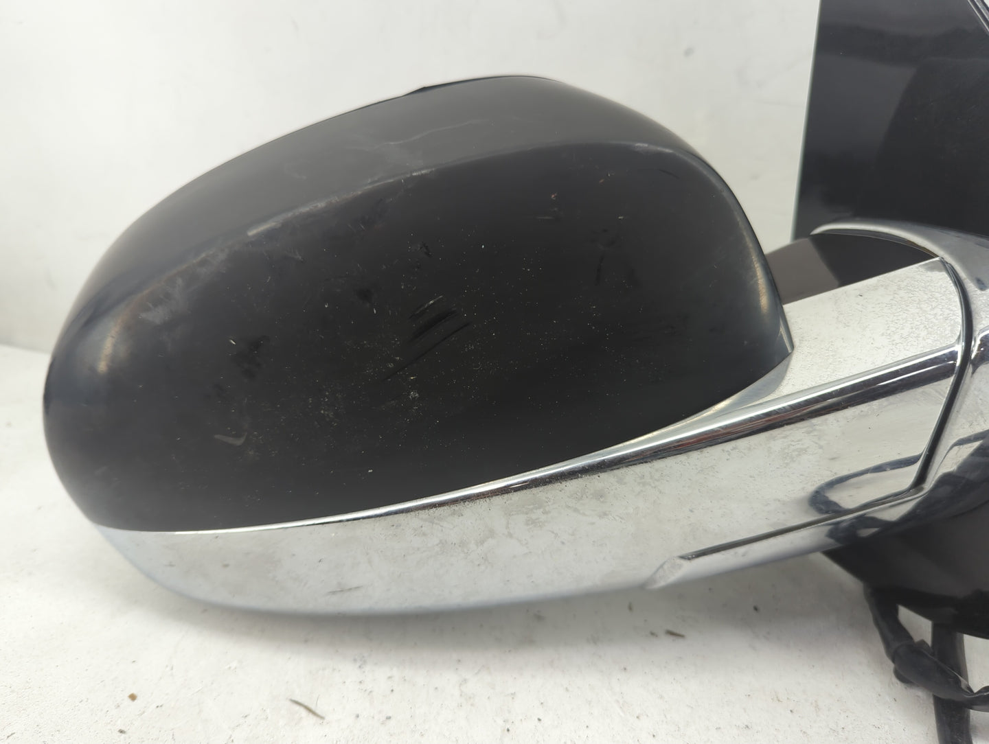 2007-2008 Cadillac Escalade Esv Passenger Side View Mirror - Right Door Mirror OEM Used - Oemusedautoparts1.com