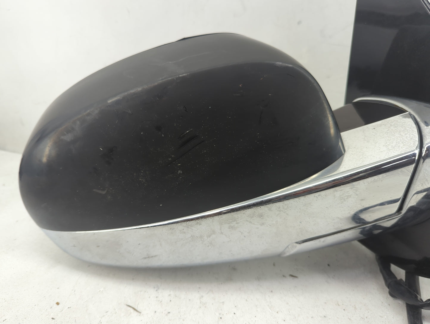 2007-2008 Cadillac Escalade Esv Passenger Side View Mirror - Right Door Mirror OEM Used - Oemusedautoparts1.com