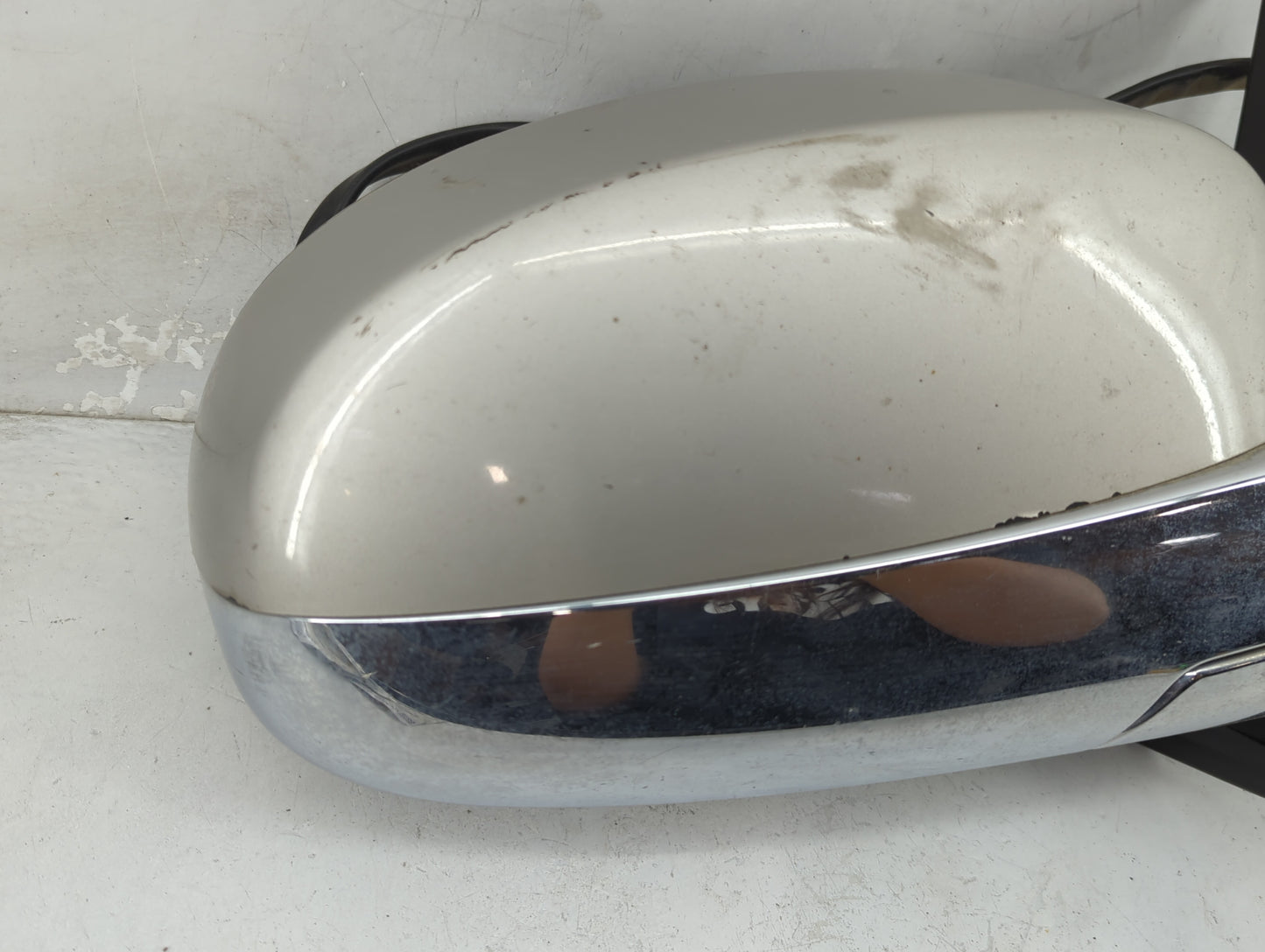 2007-2008 Cadillac Escalade Esv Passenger Side View Mirror - Right Door Mirror OEM Used - Oemusedautoparts1.com