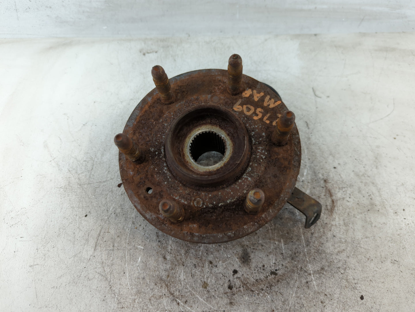 2007 Cadillac Escalade Esv Wheel Hub 701176 - Oemusedautoparts1.com