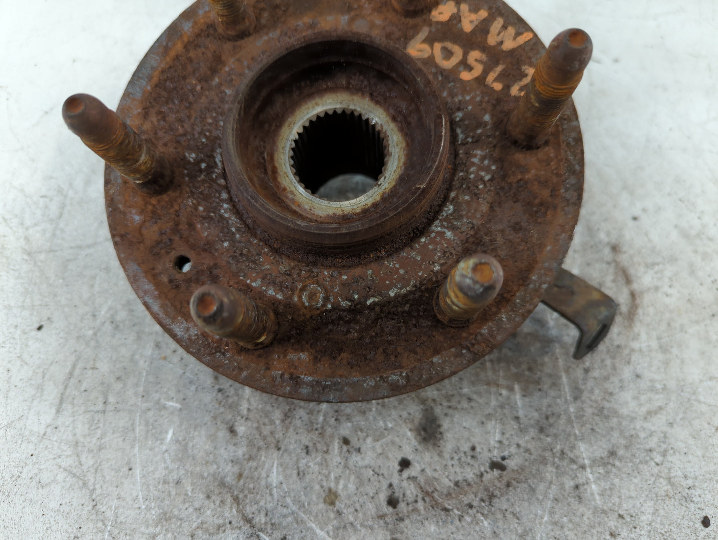 2007 Cadillac Escalade Esv Wheel Hub 701176 - Oemusedautoparts1.com