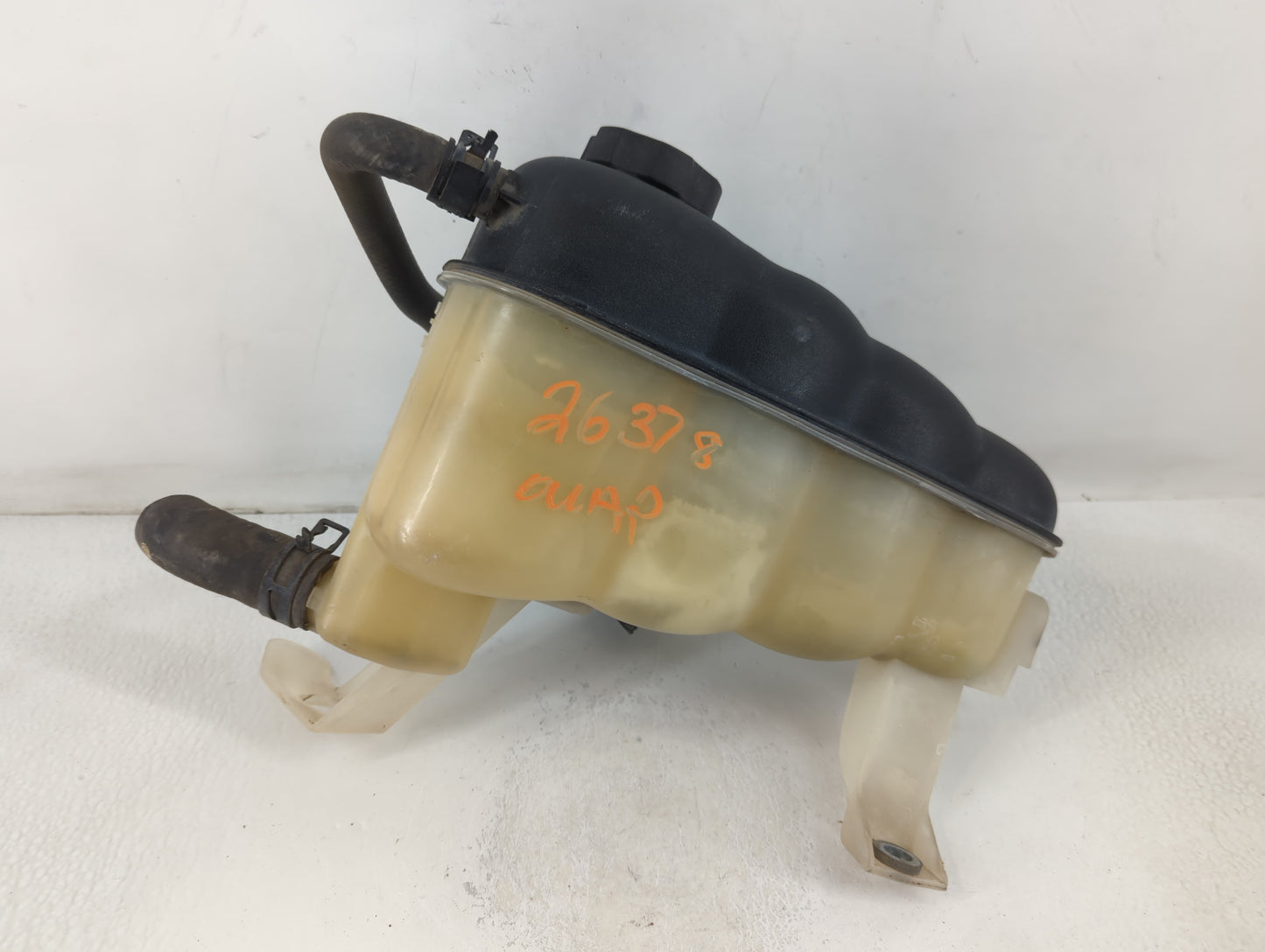 2007 Escalade Esv Radiator Coolant Overflow Expansion Tank Bottle - Oemusedautoparts1.com