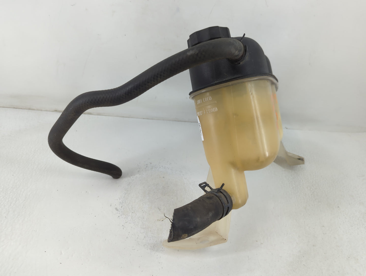 2007 Escalade Esv Radiator Coolant Overflow Expansion Tank Bottle - Oemusedautoparts1.com