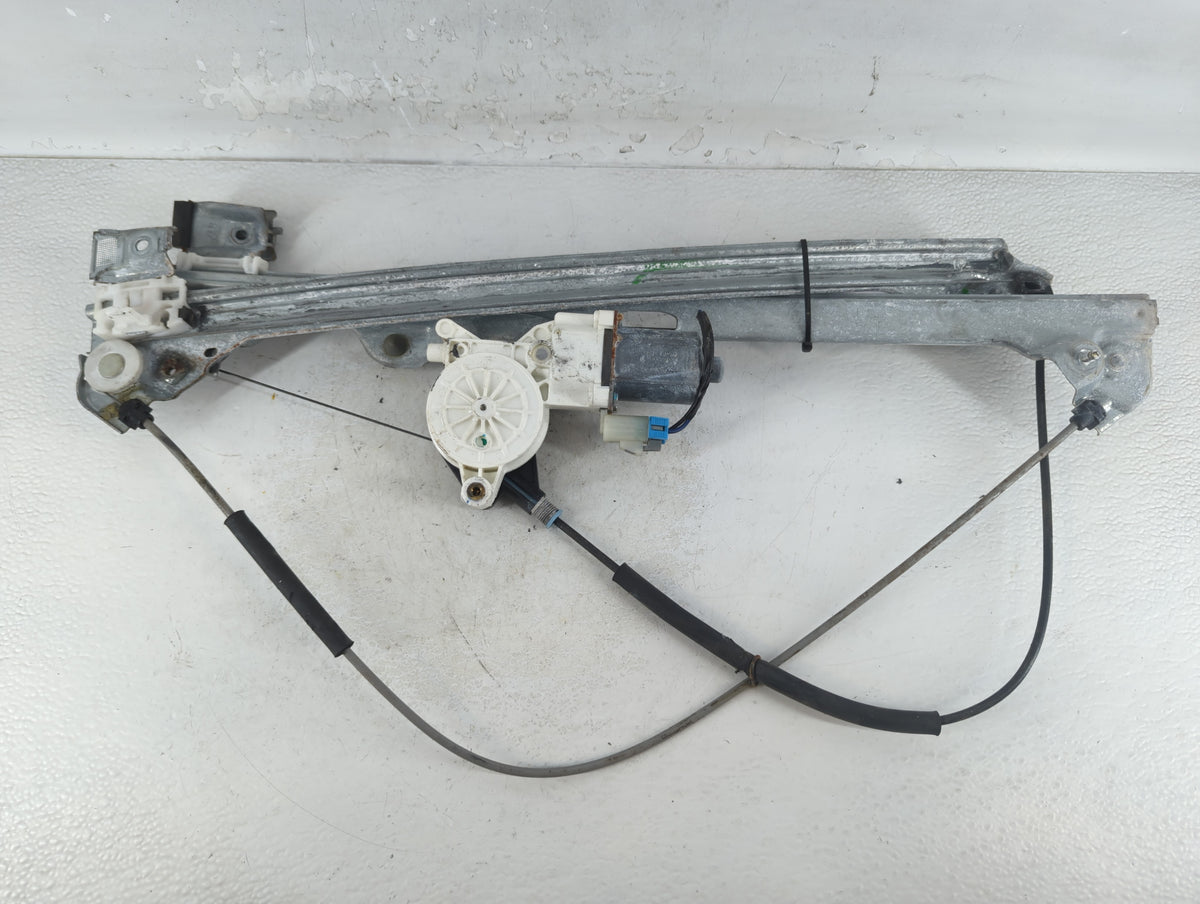 2007-2008 Cadillac Escalade Esv Driver Left Front Window Regulator - Oemusedautoparts1.com