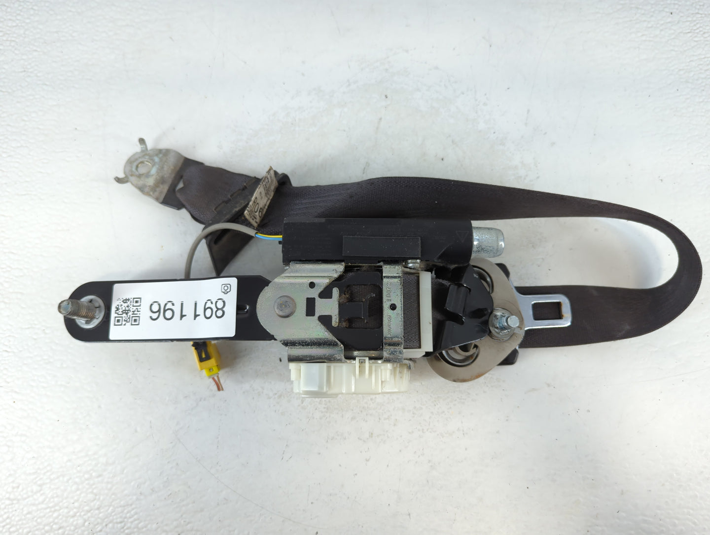 2007-2008 Cadillac Escalade Esv Drvier Front Seatbelt Retractor - Oemusedautoparts1.com