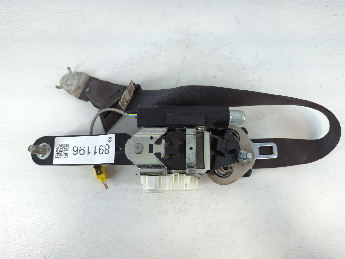 2007-2008 Cadillac Escalade Esv Drvier Front Seatbelt Retractor - Oemusedautoparts1.com