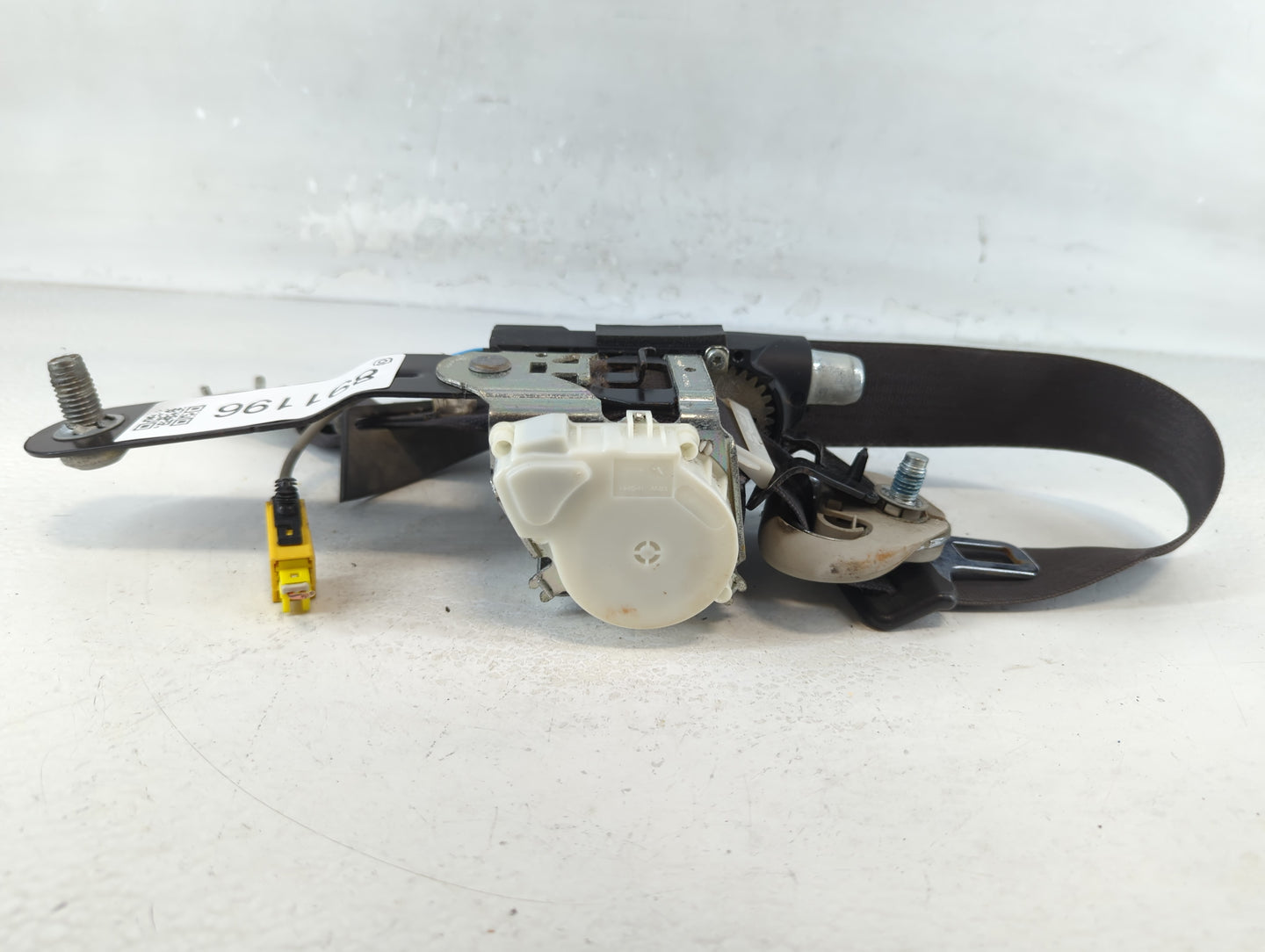 2007-2008 Cadillac Escalade Esv Drvier Front Seatbelt Retractor - Oemusedautoparts1.com
