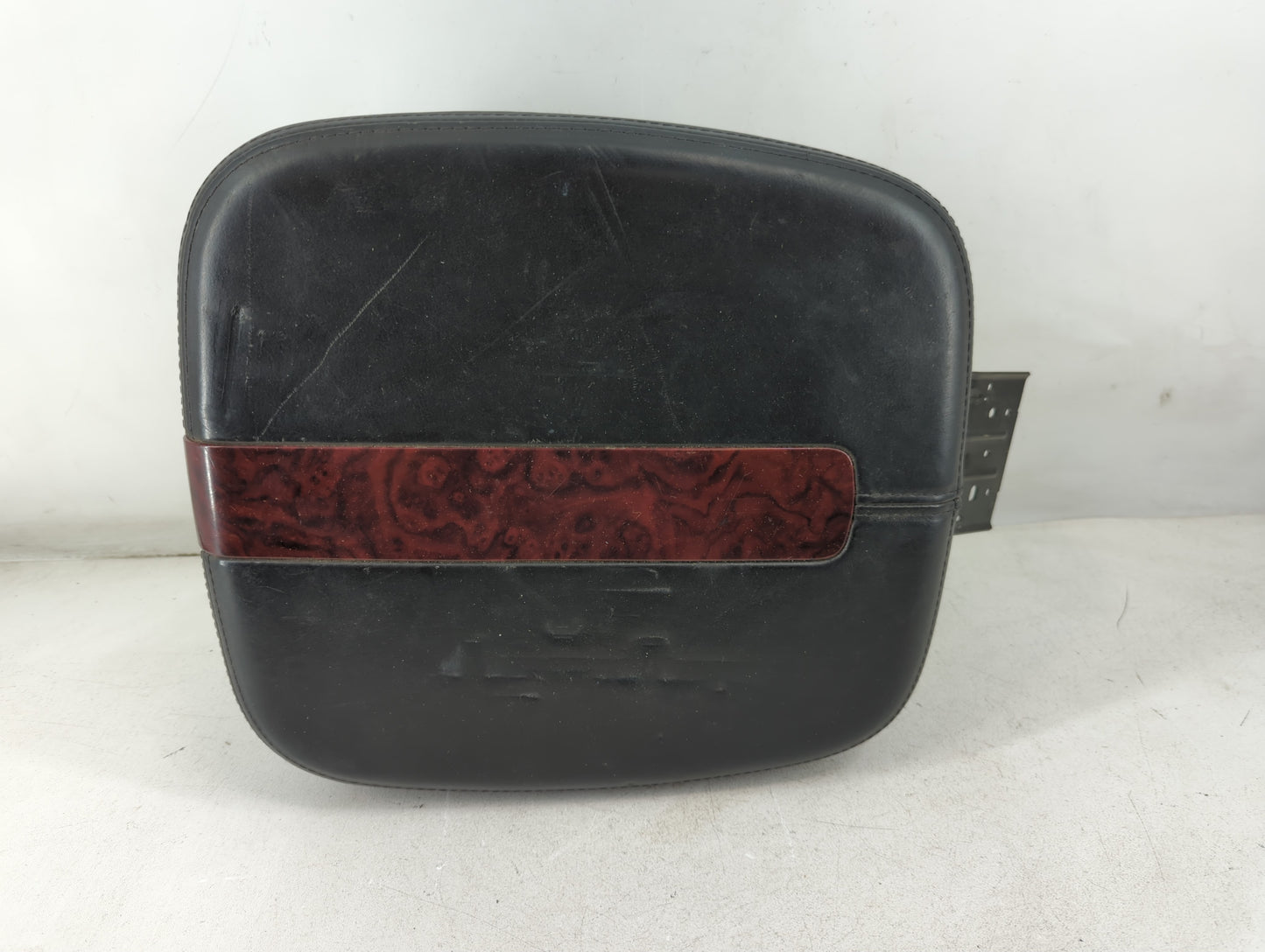 2007-2008 Cadillac Escalade Esv Center Floor Console P/N:53442 Fits Fits 2007 2008 OEM Used Auto Parts - Oemusedautoparts1.c