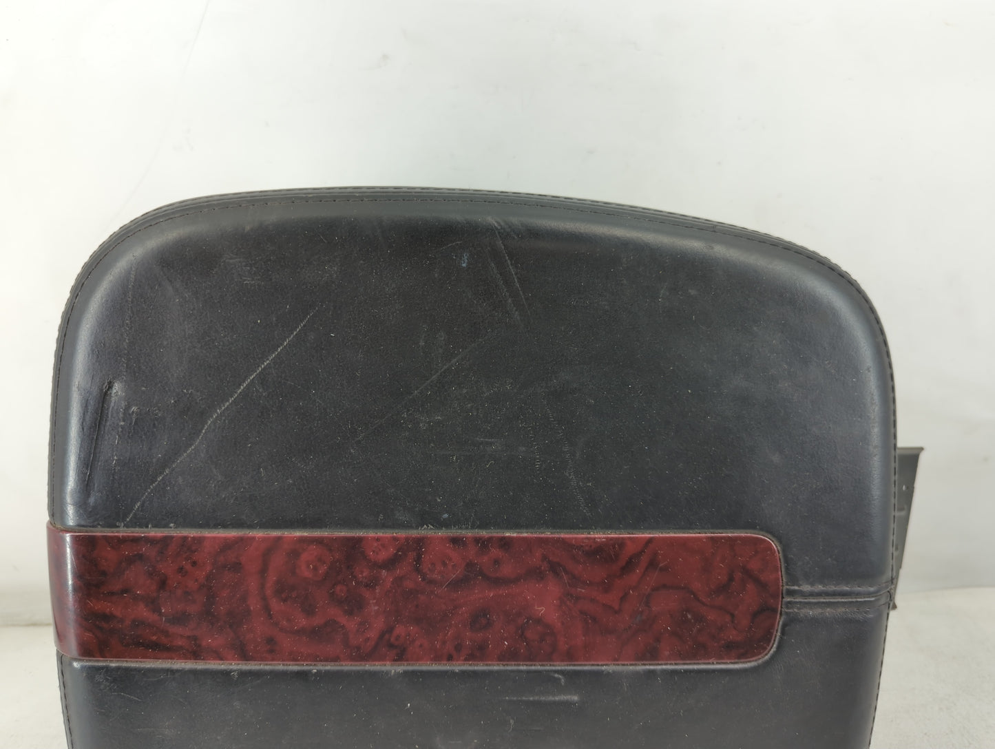 2007-2008 Cadillac Escalade Esv Center Floor Console P/N:53442 Fits Fits 2007 2008 OEM Used Auto Parts - Oemusedautoparts1.c