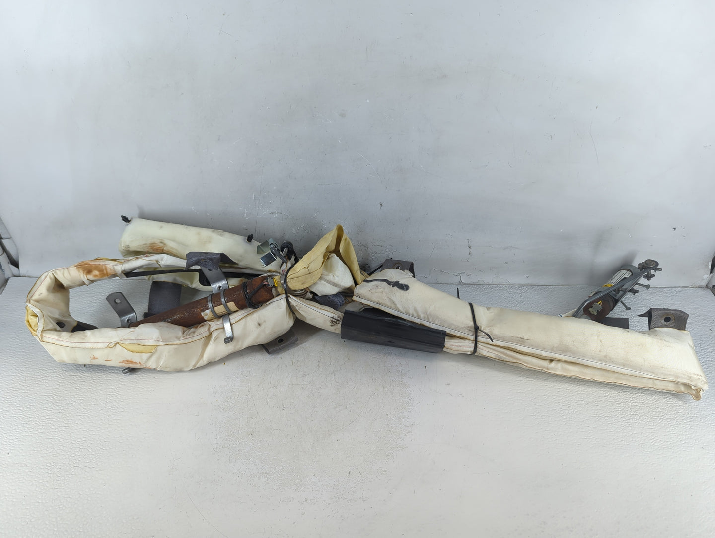 2007-2011 Cadillac Escalade Esv Air Bag Rear Right Passenger Door - Oemusedautoparts1.com