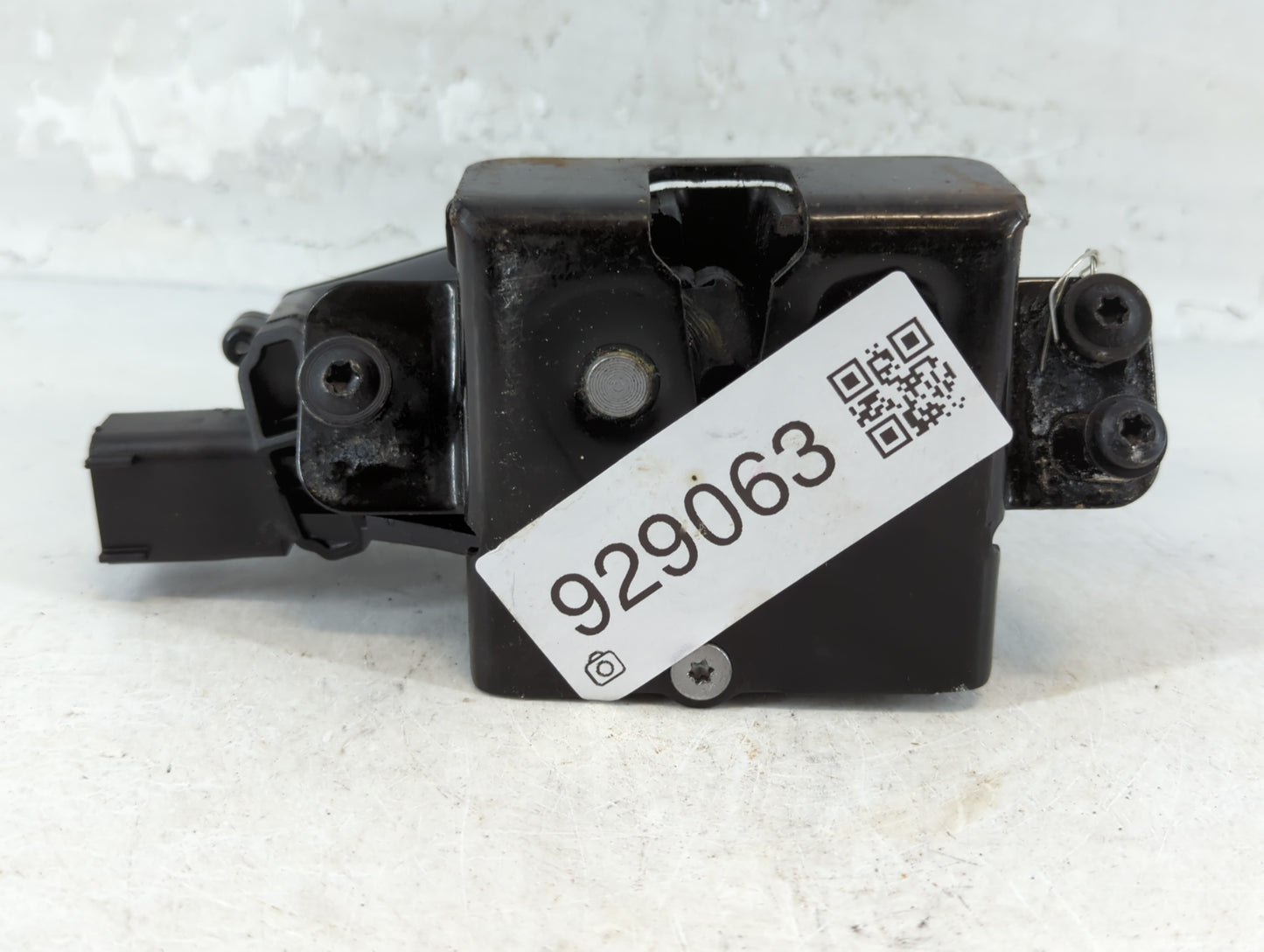 2007 Cadillac Escalade Esv Passenger Center Pillar Oem - Oemusedautoparts1.com