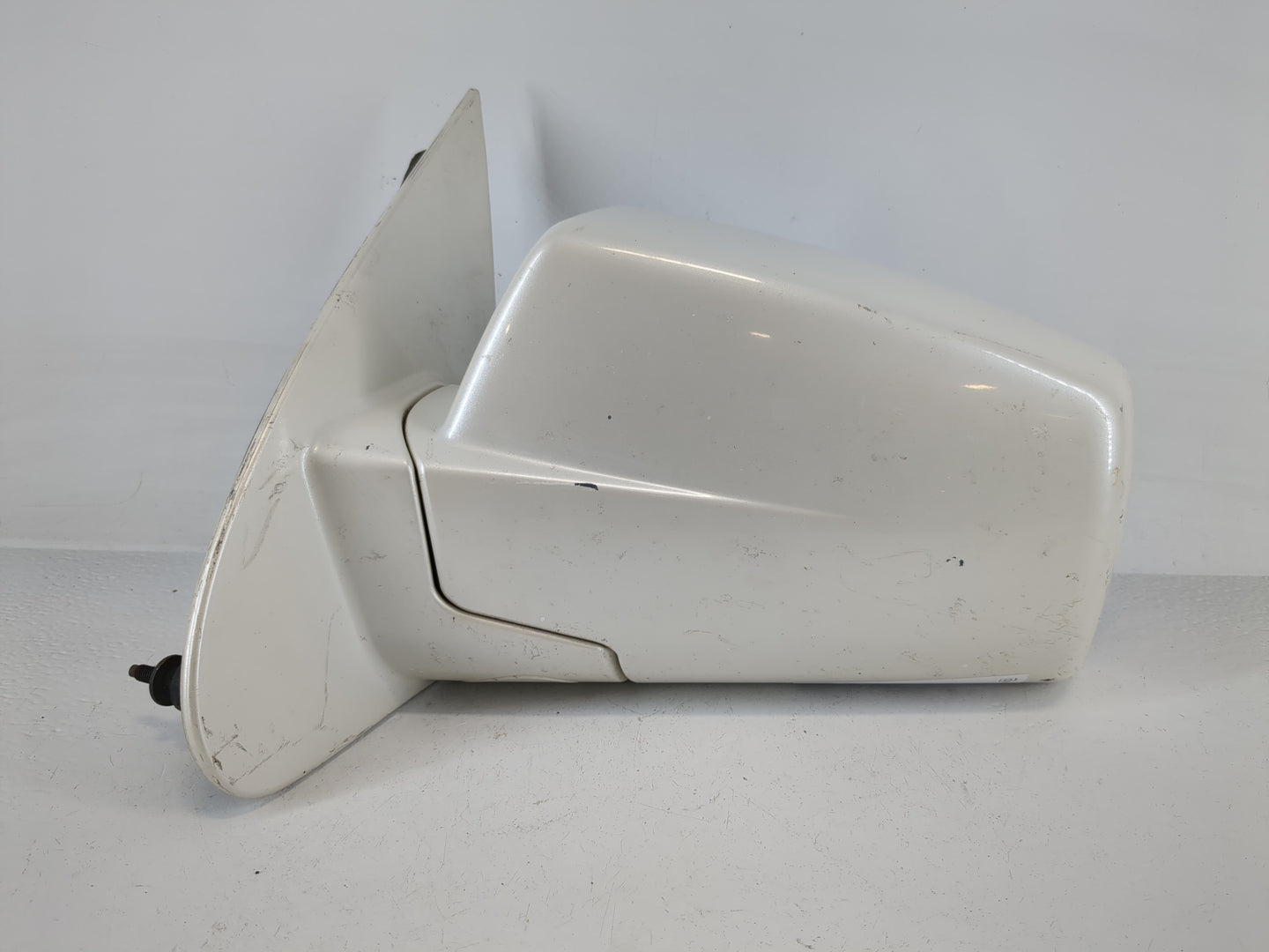 2007-2009 Cadillac Srx Driver Side View Mirror - Left Door Mirror OEM Used - Oemusedautoparts1.com