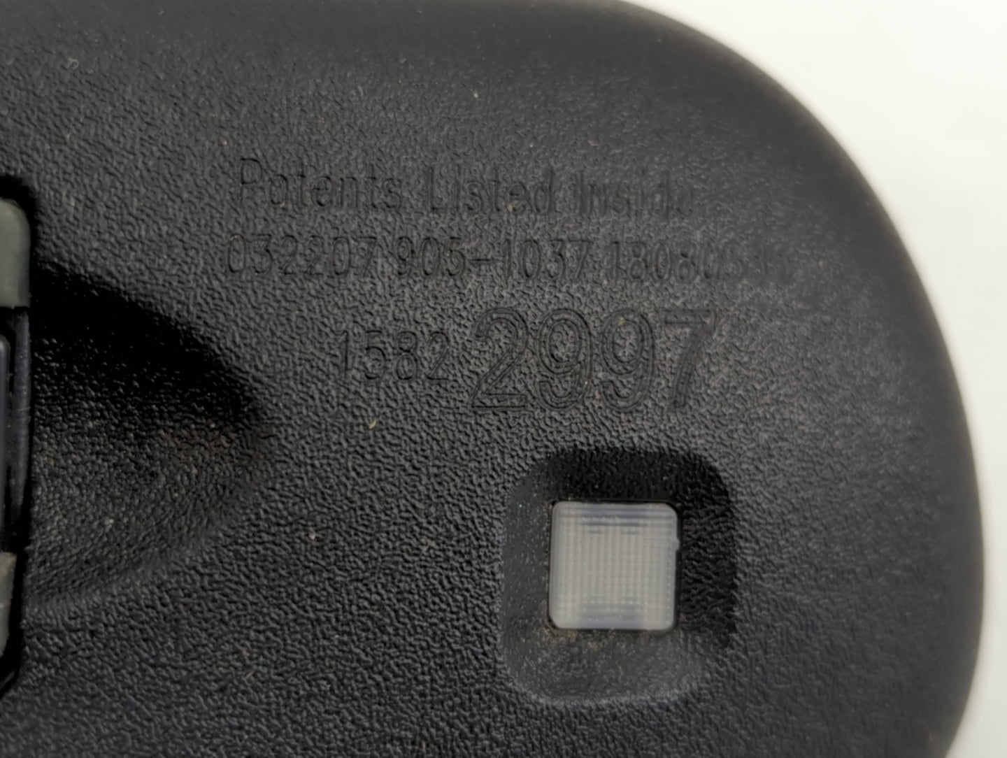 2004-2009 Cadillac Srx Interior Rear View Mirror Replacement OEM P/N:15822997 Fits OEM Used Auto Parts - Oemusedautoparts1.c