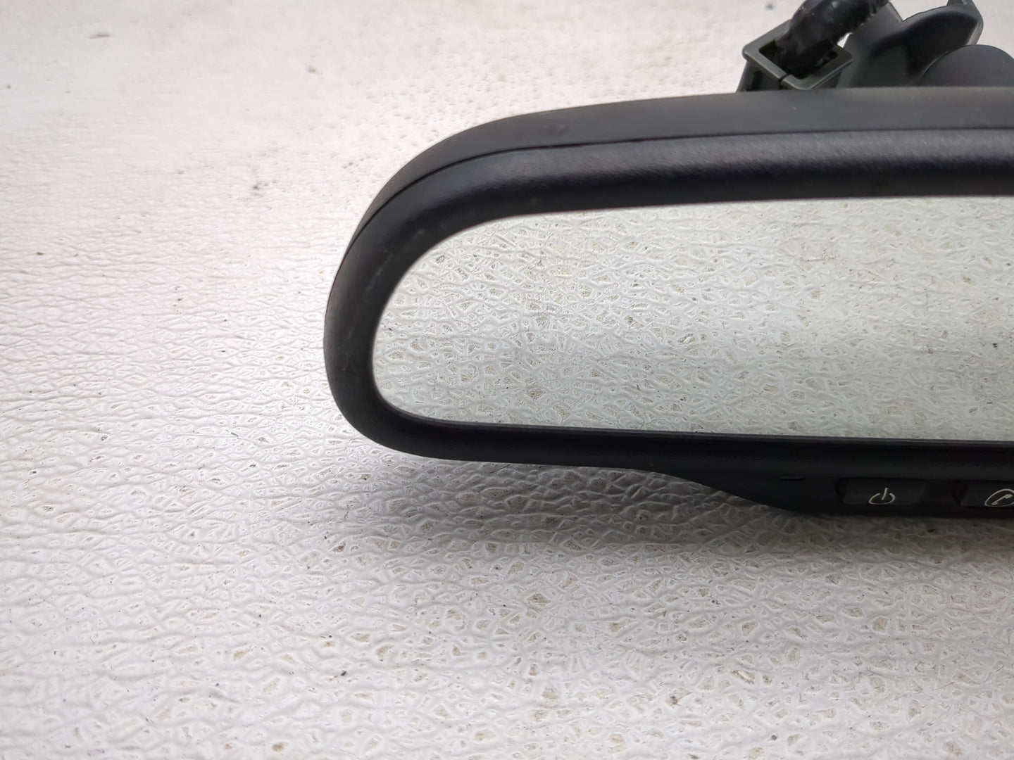 2004-2009 Cadillac Srx Interior Rear View Mirror Replacement OEM P/N:15850531 Fits OEM Used Auto Parts - Oemusedautoparts1.c