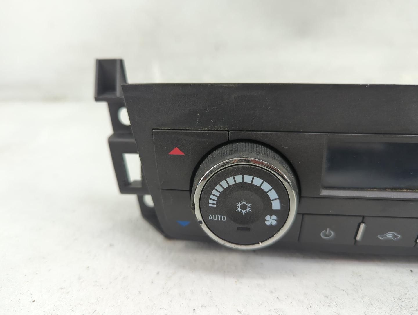 2007 Cadillac Srx Climate Control Module Temperature AC/Heater Replacement Fits OEM Used Auto Parts - Oemusedautoparts1.com