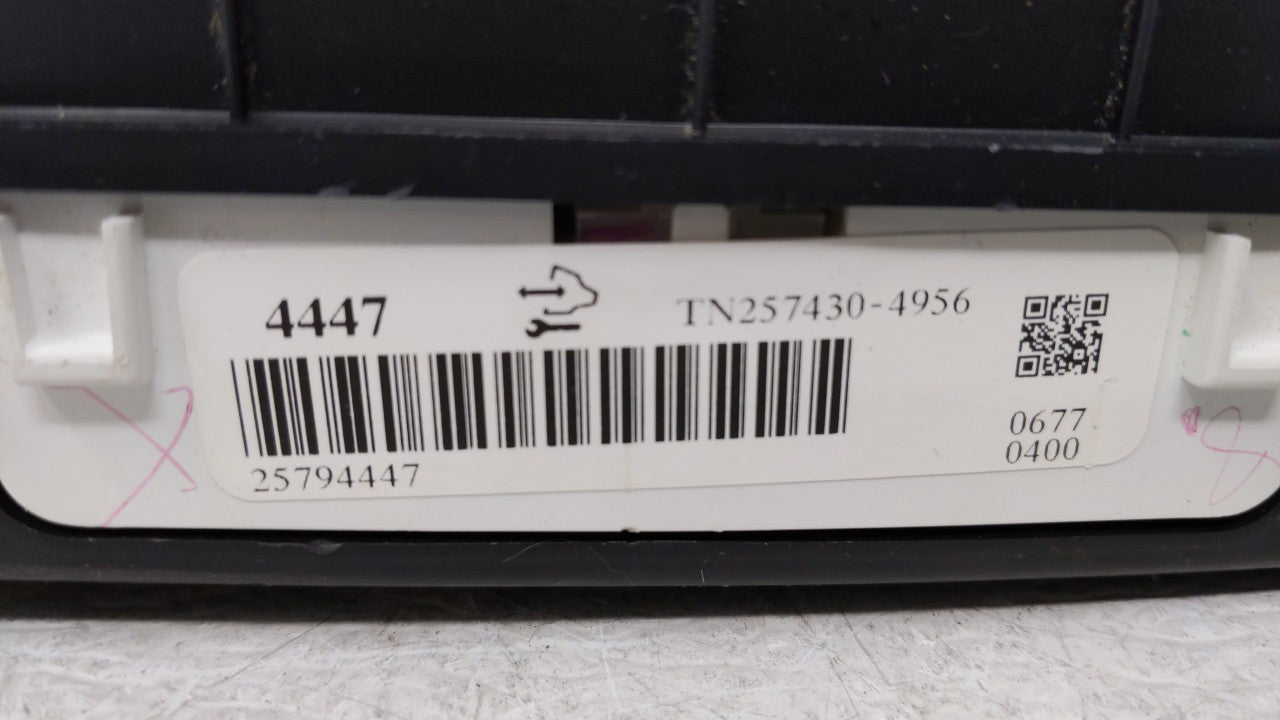 2007-2008 Cadillac Srx Instrument Cluster Speedometer Gauges P/N:25810140 25794447 Fits Fits 2007 2008 OEM Used Auto Parts -