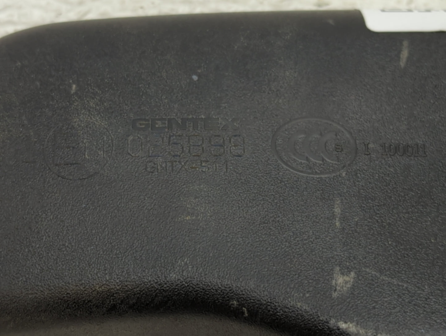 2004-2009 Cadillac Srx Interior Rear View Mirror Replacement OEM P/N:15850531 E11015322 Fits OEM Used Auto Parts - Oemusedau