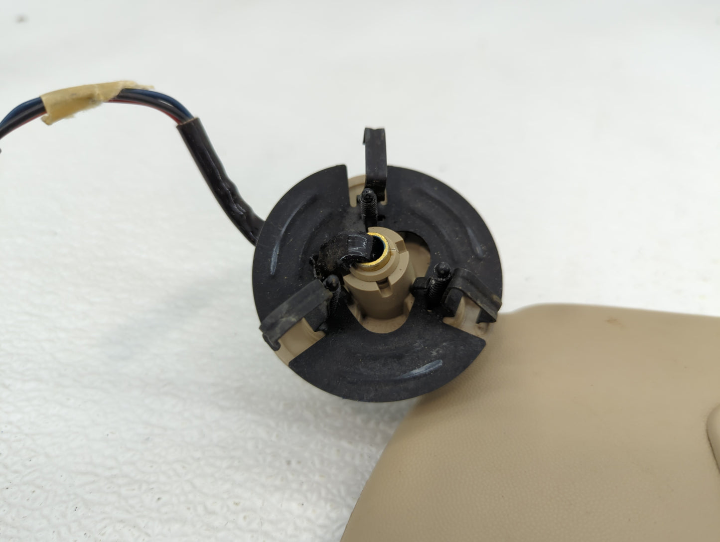 2007-2009 Cadillac Srx Sun Visor Shade Replacement Driver Left Mirror Fits Fits 2007 2008 2009 OEM Used Auto Parts - Oemused