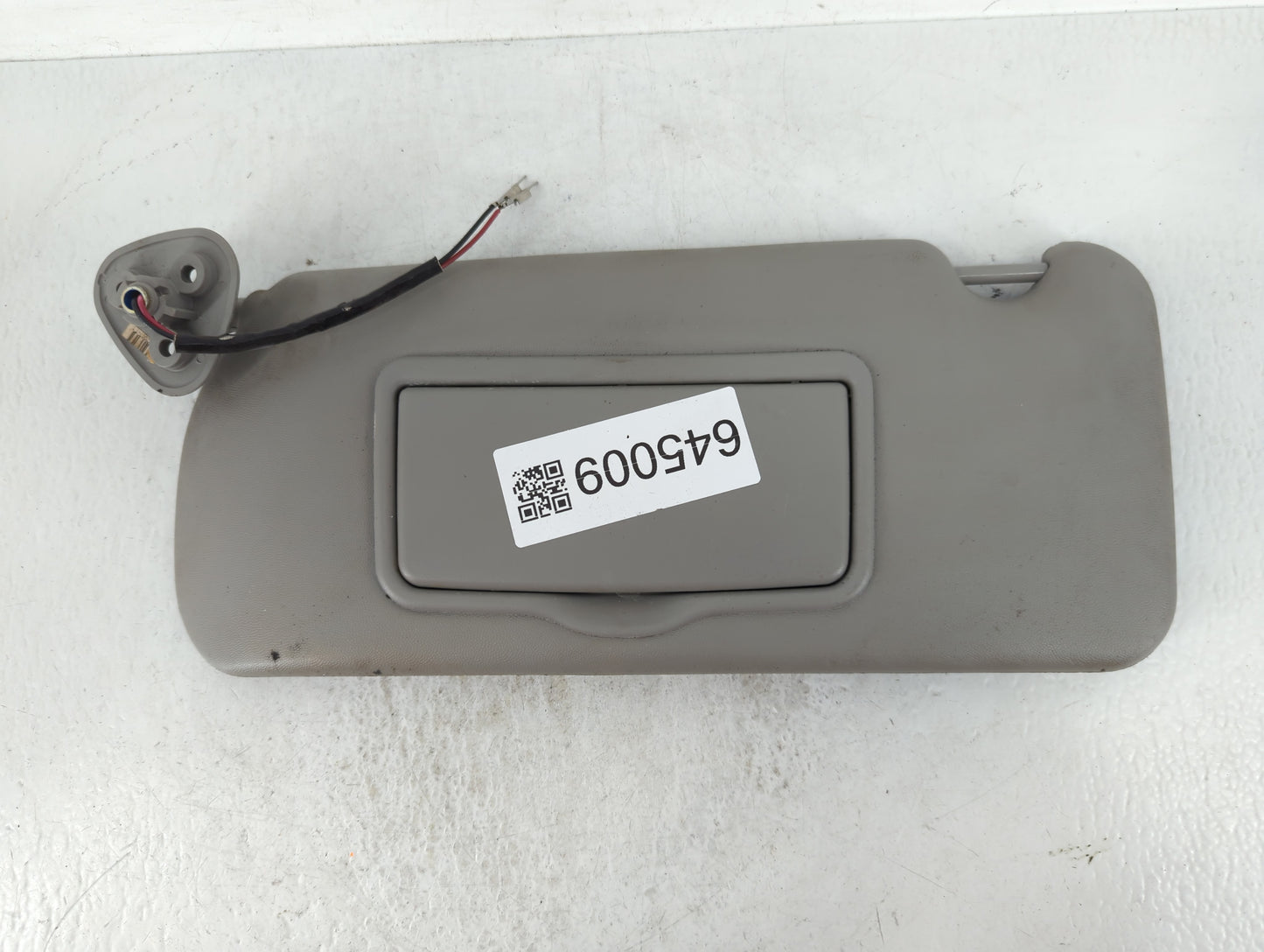 2007-2009 Cadillac Srx Sun Visor Shade Replacement Driver Left Mirror Fits Fits 2007 2008 2009 OEM Used Auto Parts - Oemused