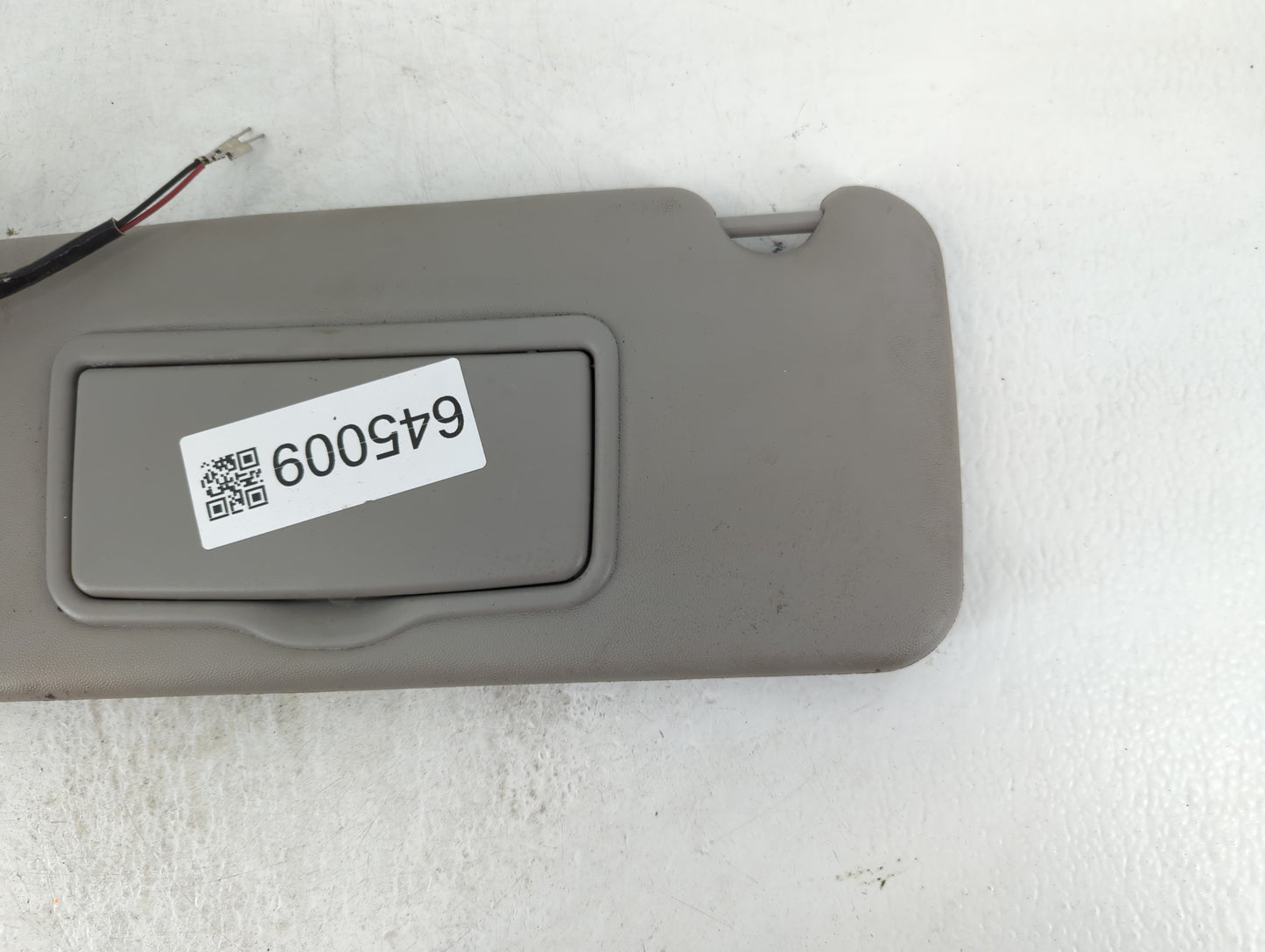 2007-2009 Cadillac Srx Sun Visor Shade Replacement Driver Left Mirror Fits Fits 2007 2008 2009 OEM Used Auto Parts - Oemused