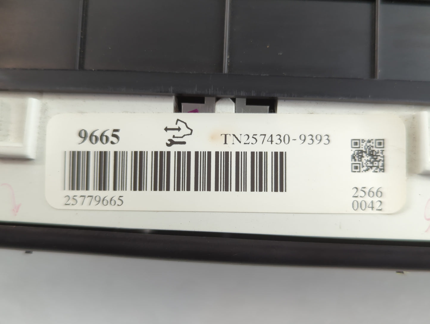 2007 Cadillac Sts Instrument Cluster Speedometer Gauges P/N:15922848 25779665 Fits OEM Used Auto Parts - Oemusedautoparts1.c