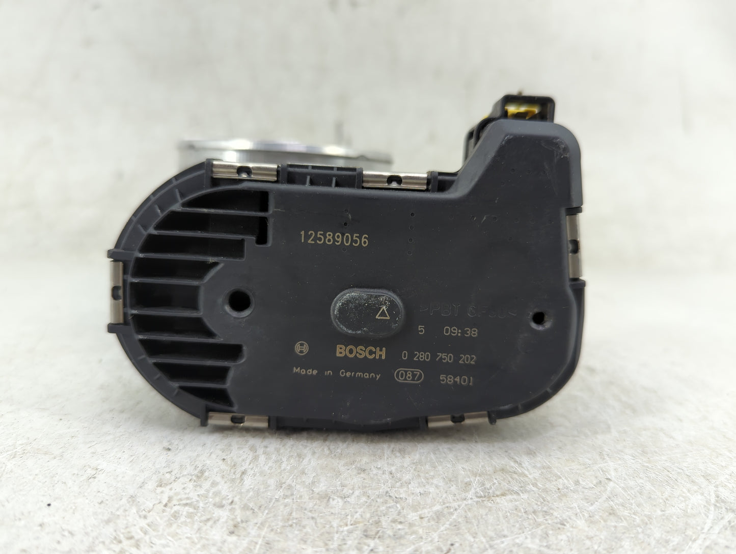 2005-2007 Cadillac Sts Throttle Body P/N:0 280 750 202 12589056 Fits Fits 2004 2005 2006 2007 2008 OEM Used Auto Parts - Oem