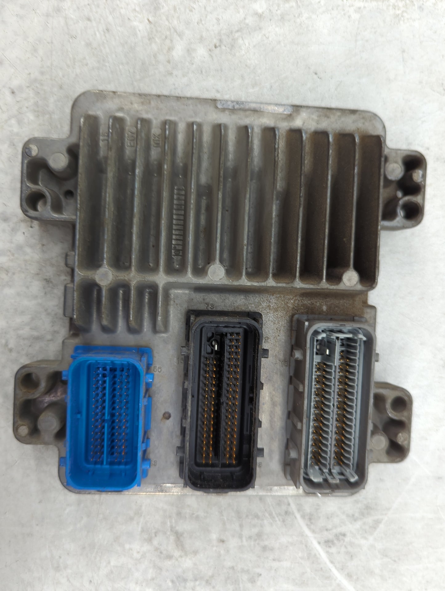 2007 Cadillac Sts PCM Engine Control Computer ECU ECM PCU OEM P/N:12611133 Fits OEM Used Auto Parts - Oemusedautoparts1.com