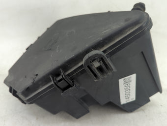 compare product 2005-2007 Cadillac Sts Fusebox Fuse Box Panel Relay Module P/N:15801186 Fits Fits 2005 2006 2007 OEM Used Auto Parts