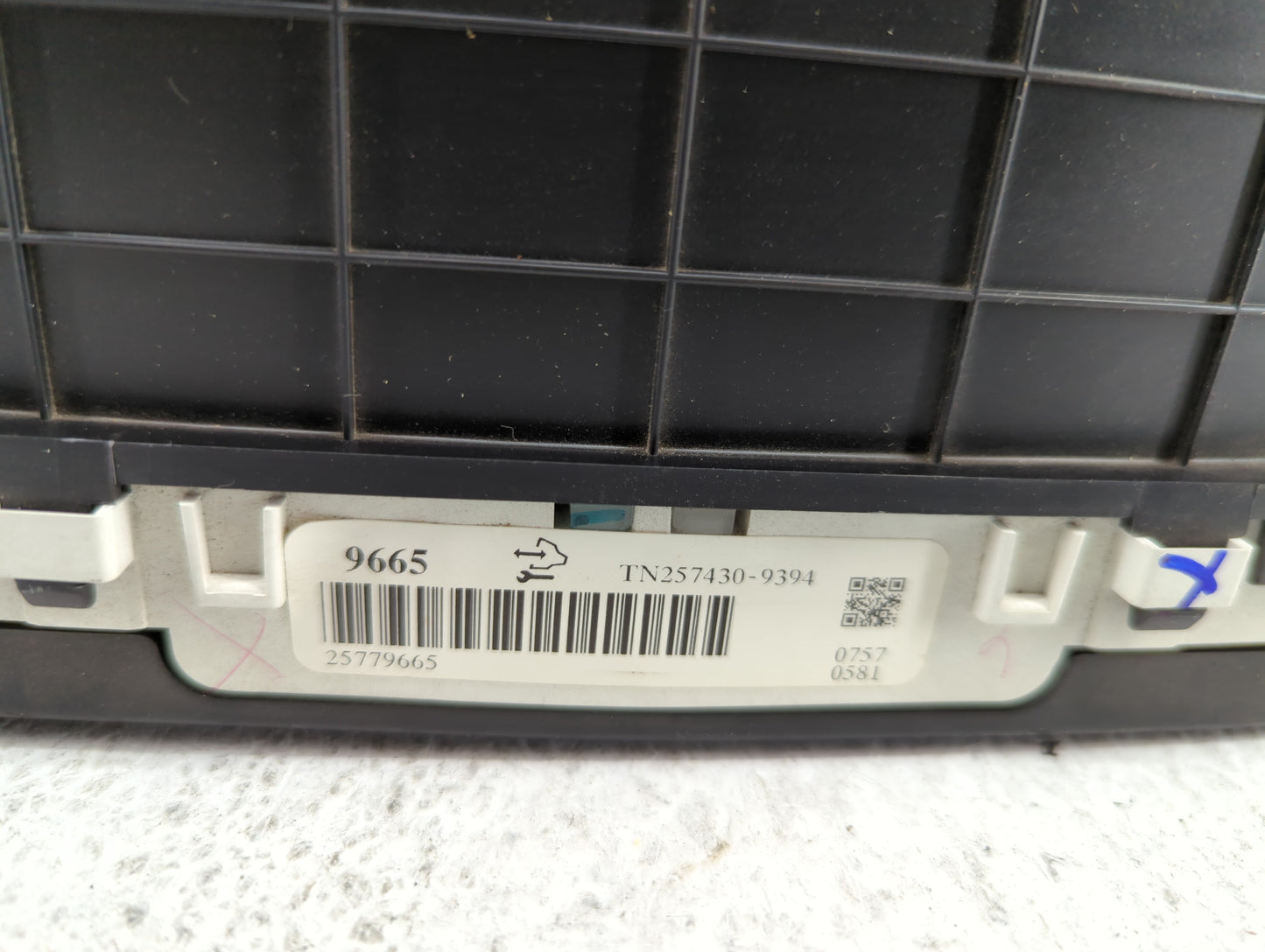 2007 Cadillac Sts Instrument Cluster Speedometer Gauges P/N:25779665 Fits OEM Used Auto Parts - Oemusedautoparts1.com