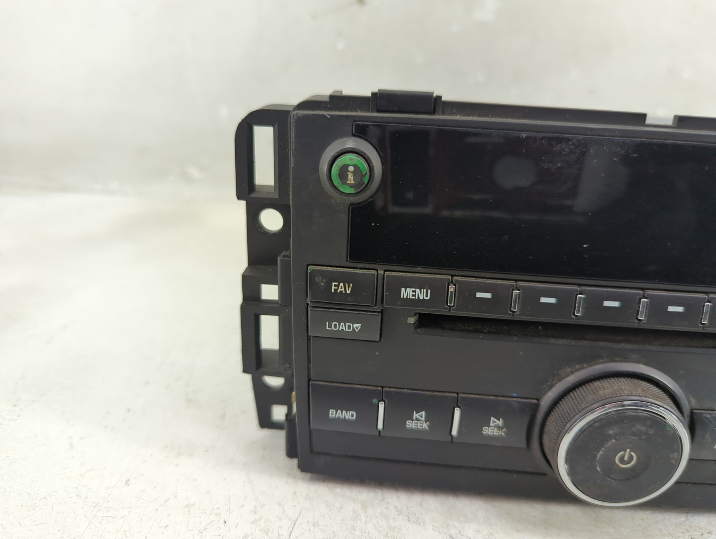 2007 Chevrolet Avalanche 1500 Radio AM FM Cd Player Receiver Replacement P/N:258864960 25799568, 15909952 Fits Fits 2008 200