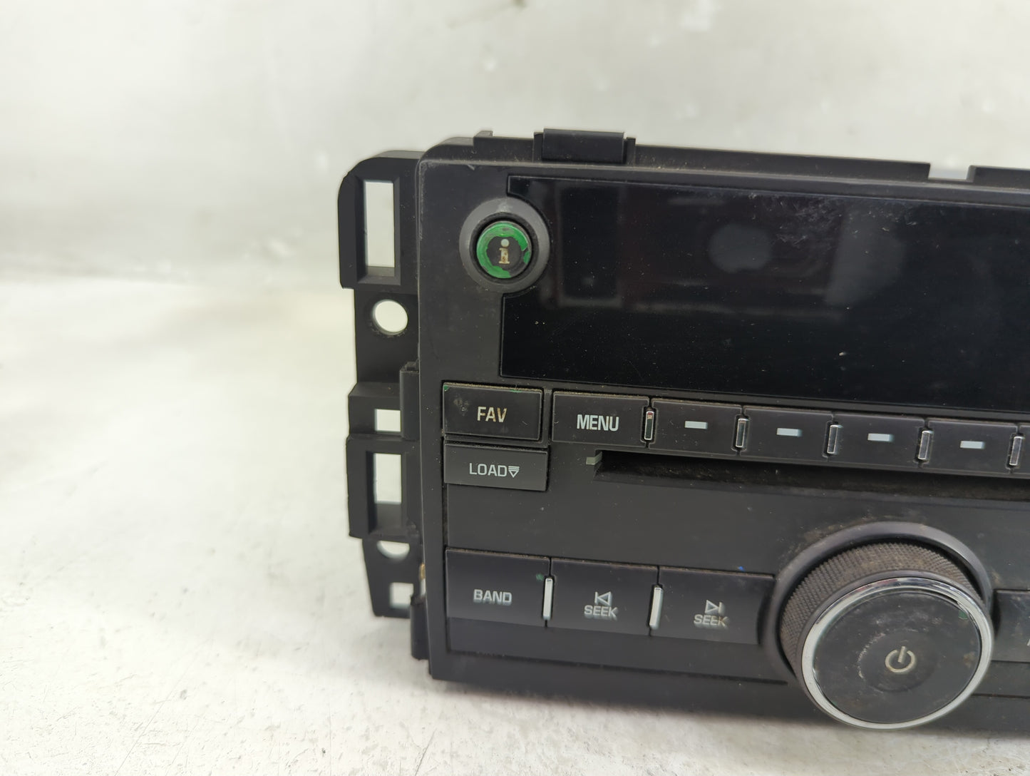 2007 Chevrolet Avalanche 1500 Radio AM FM Cd Player Receiver Replacement P/N:258864960 25799568, 15909952 Fits Fits 2008 200