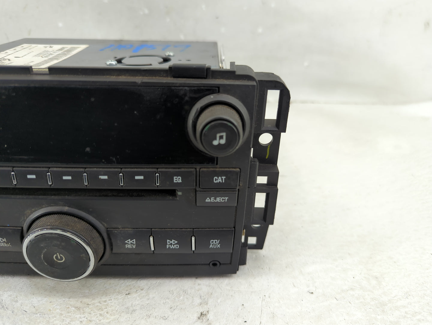 2007 Chevrolet Avalanche 1500 Radio AM FM Cd Player Receiver Replacement P/N:258864960 25799568, 15909952 Fits Fits 2008 200