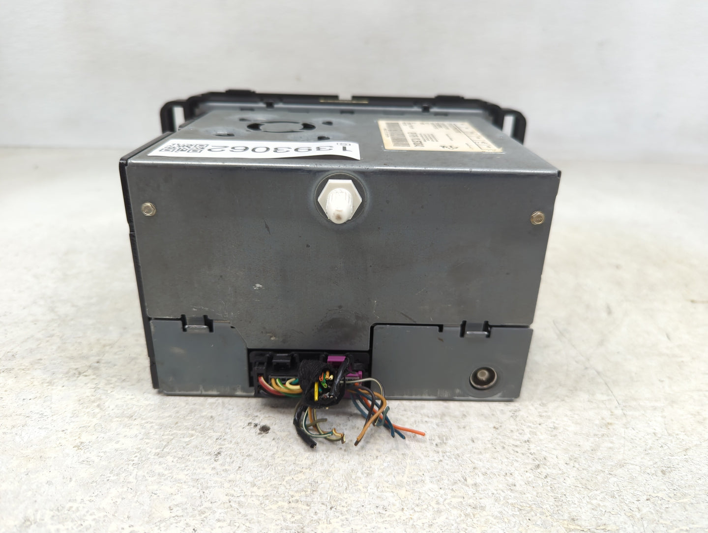 2007 Chevrolet Avalanche 1500 Radio AM FM Cd Player Receiver Replacement P/N:25782842 Fits Fits 2008 2009 2010 OEM Used Auto