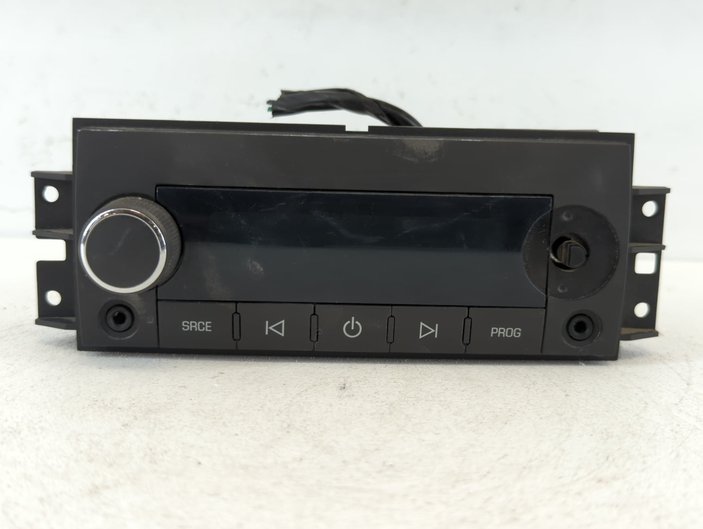 Chevrolet Avalanche 1500 Am Fm Cd Player Radio Receiver - Oemusedautoparts1.com