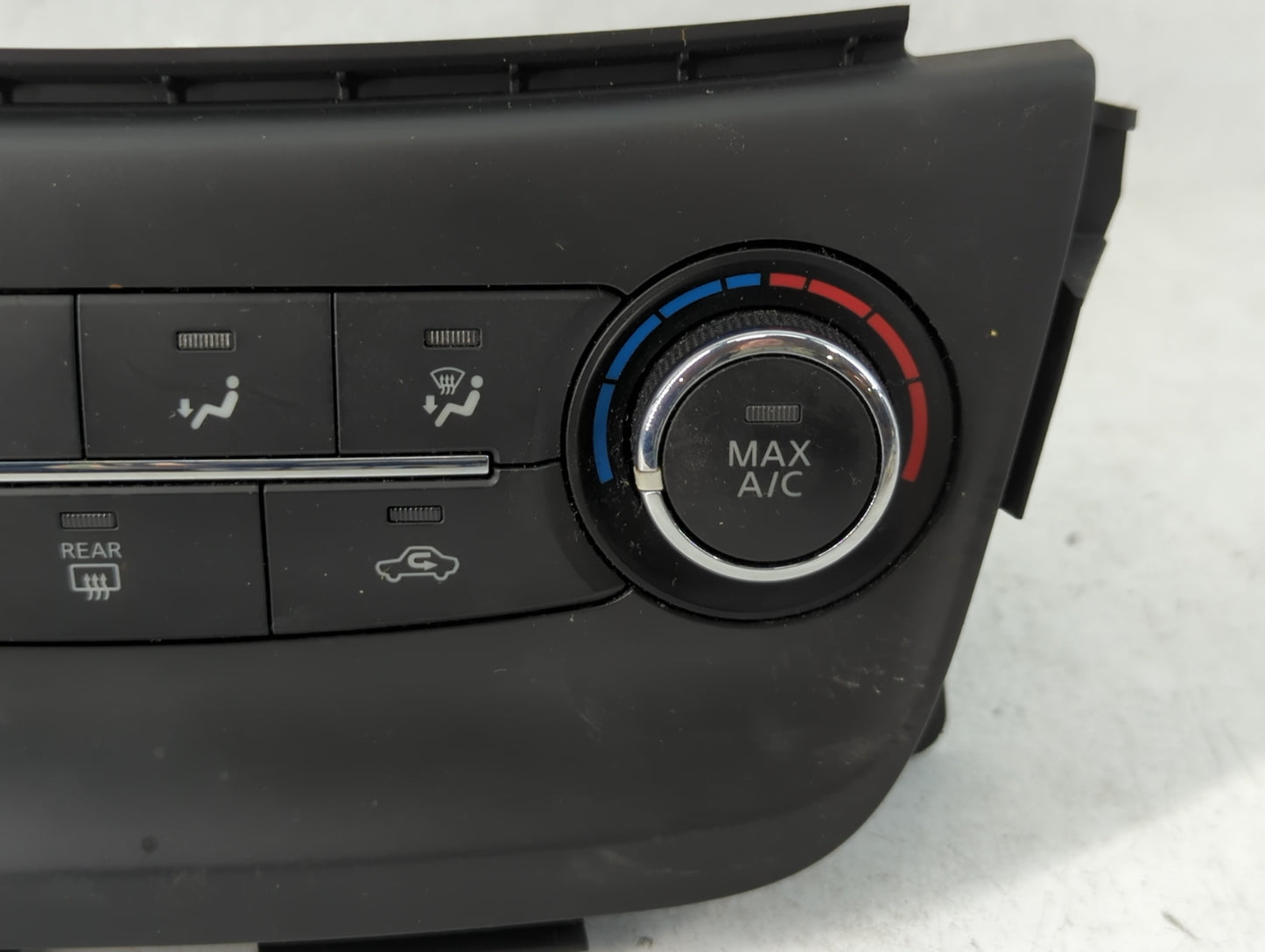 2007 Chevrolet Avalanche 1500 Climate Control Module Temperature AC/Heater Replacement P/N:275004AT2A Fits Fits 2008 2009 OE