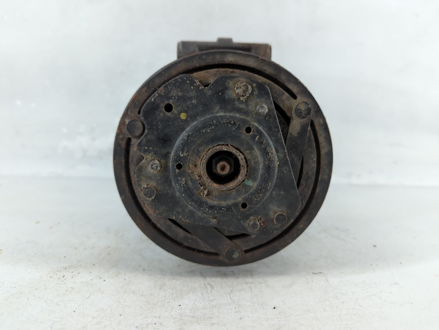 2004-2009 Chevrolet Aveo Air Conditioning A/c Ac Compressor Oem - Oemusedautoparts1.com