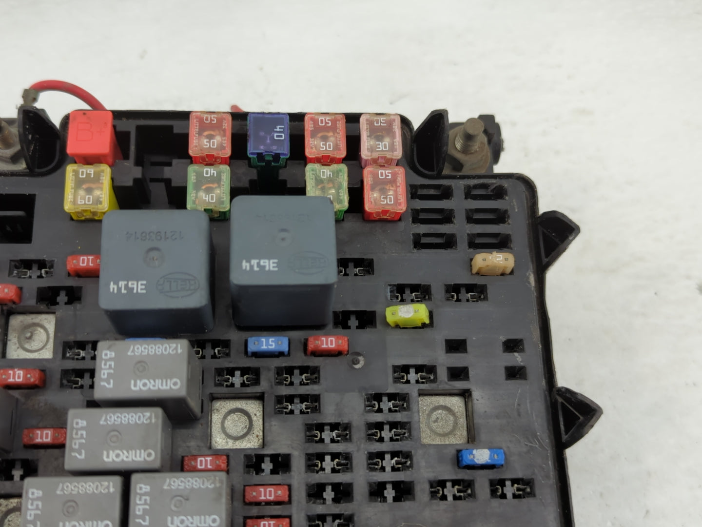 2007 Chevrolet Chevy Fusebox Fuse Box Panel Relay Module P/N:15177117-01 Fits OEM Used Auto Parts - Oemusedautoparts1.com
