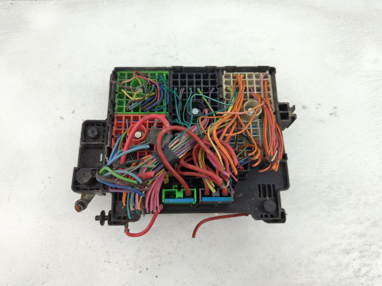 2007 Chevrolet Chevy Fusebox Fuse Box Panel Relay Module P/N:15177117-01 Fits OEM Used Auto Parts - Oemusedautoparts1.com