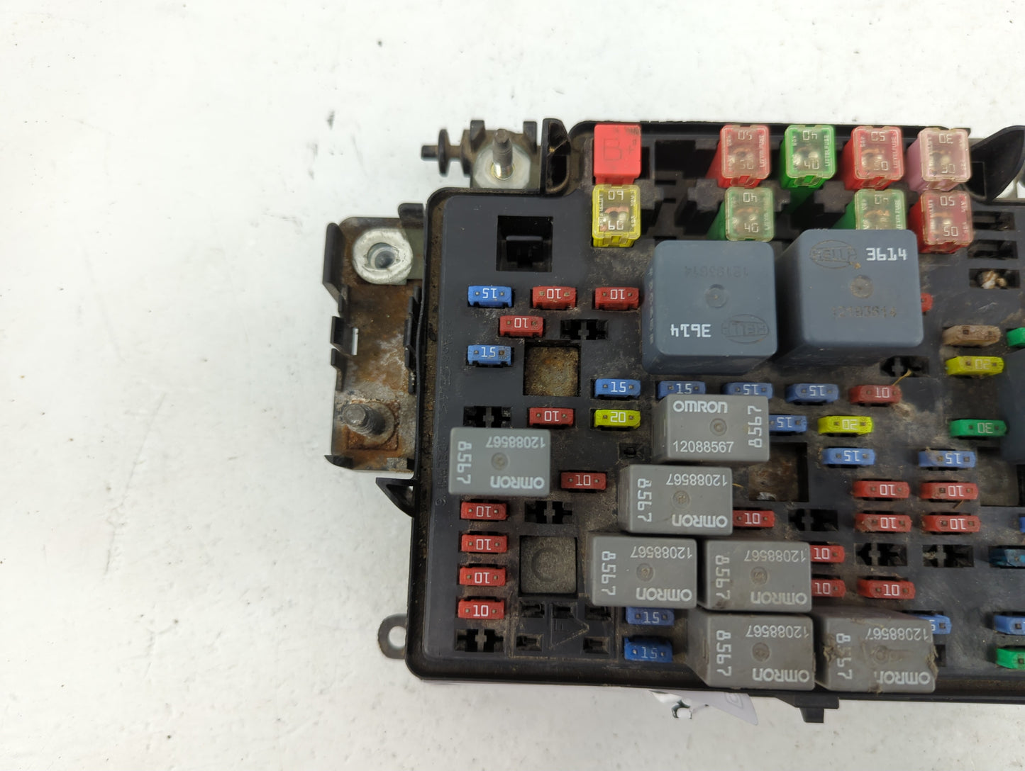 2007 Chevrolet Chevy Fusebox Fuse Box Panel Relay Module P/N:15177117-01 Fits OEM Used Auto Parts - Oemusedautoparts1.com