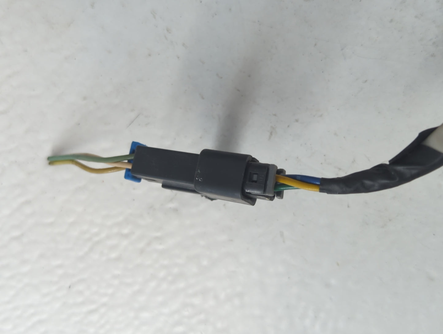 2005-2010 Chevrolet Cobalt Driver Side View Mirror - Left Door Mirror OEM Used - Oemusedautoparts1.com